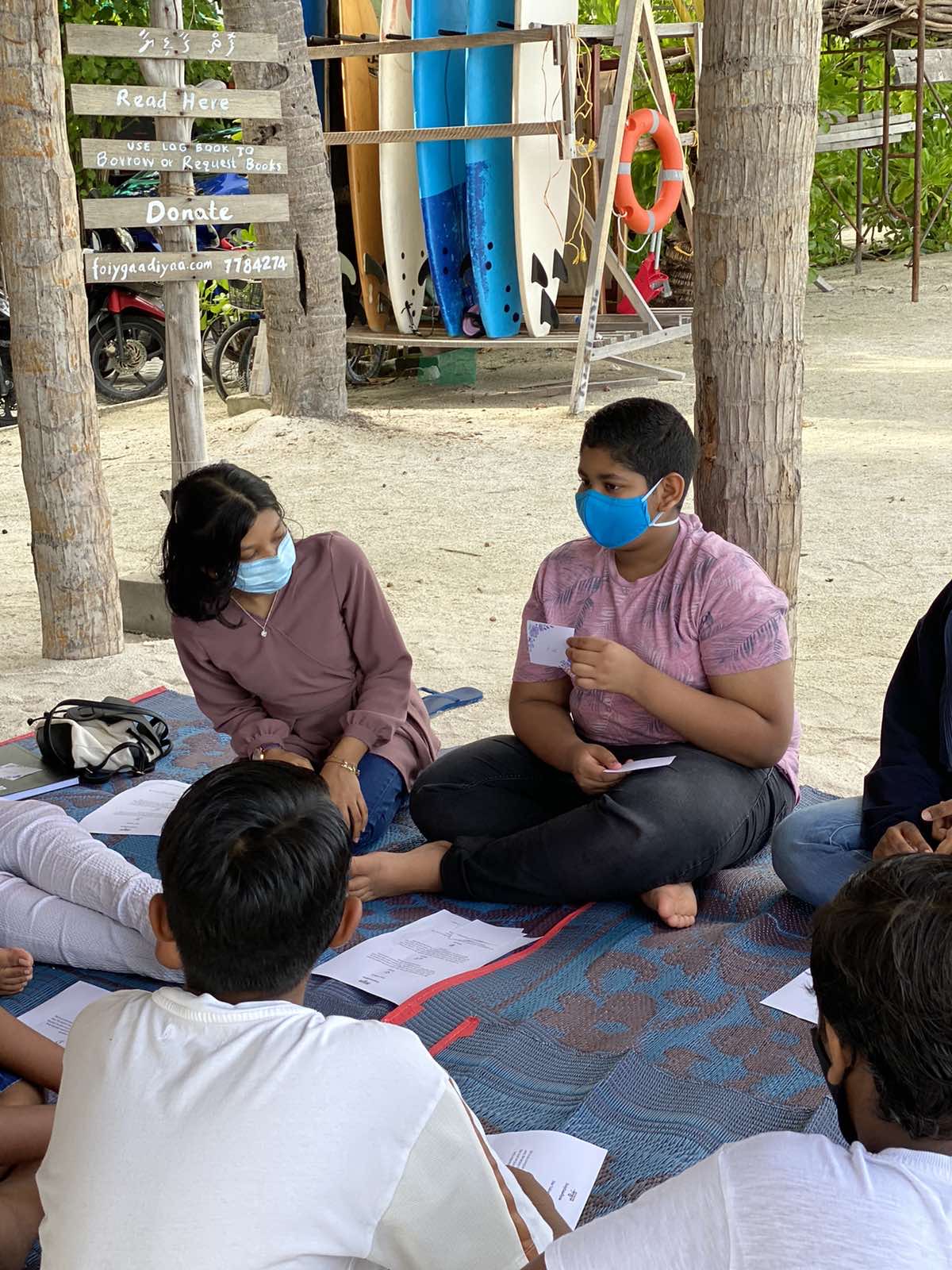  Children of Maldives Holhuashin FoiyGaadiyaa Book Club