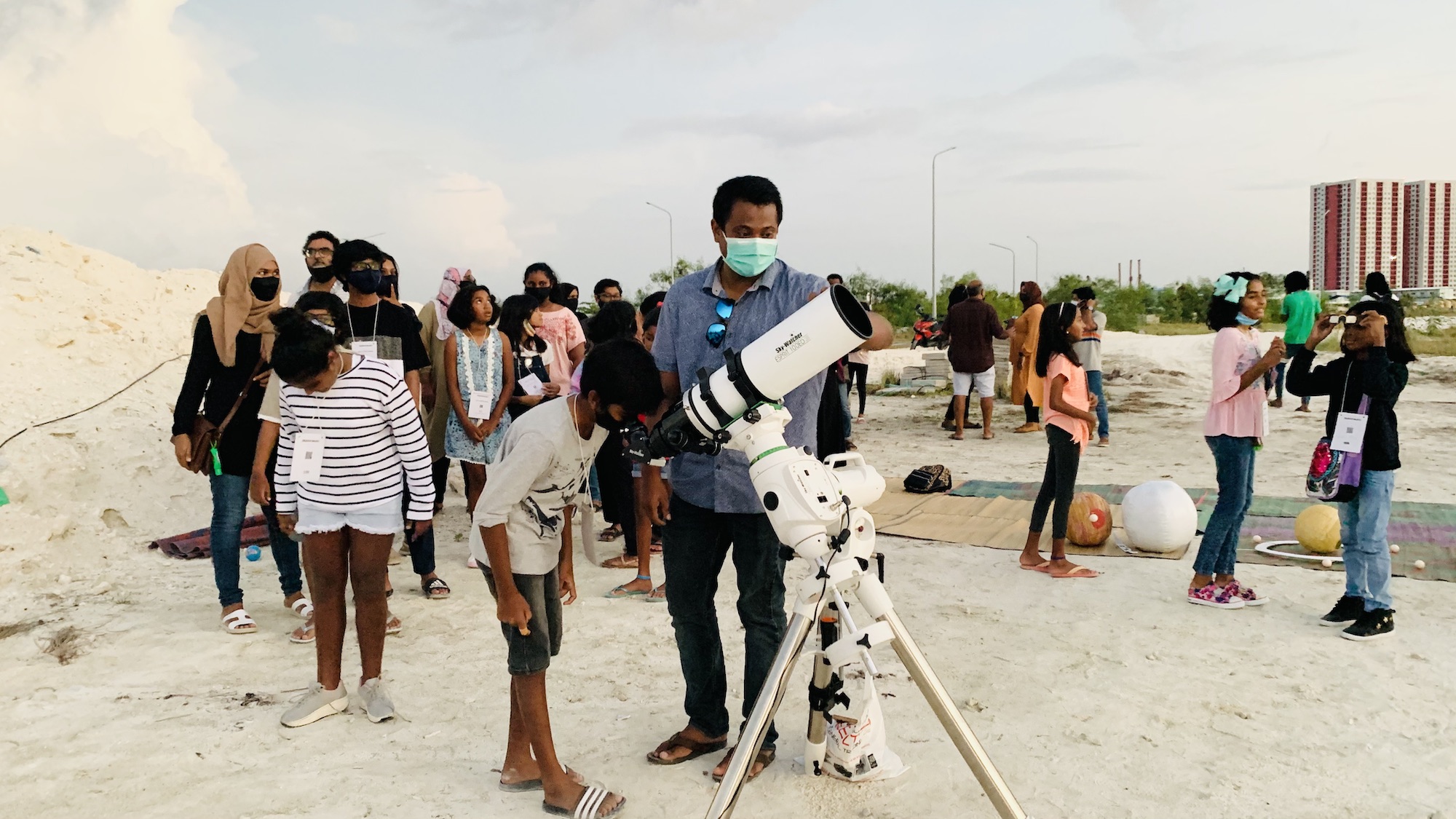  Children of Maldives Athirimathin Jupiter and Saturn Conjunction