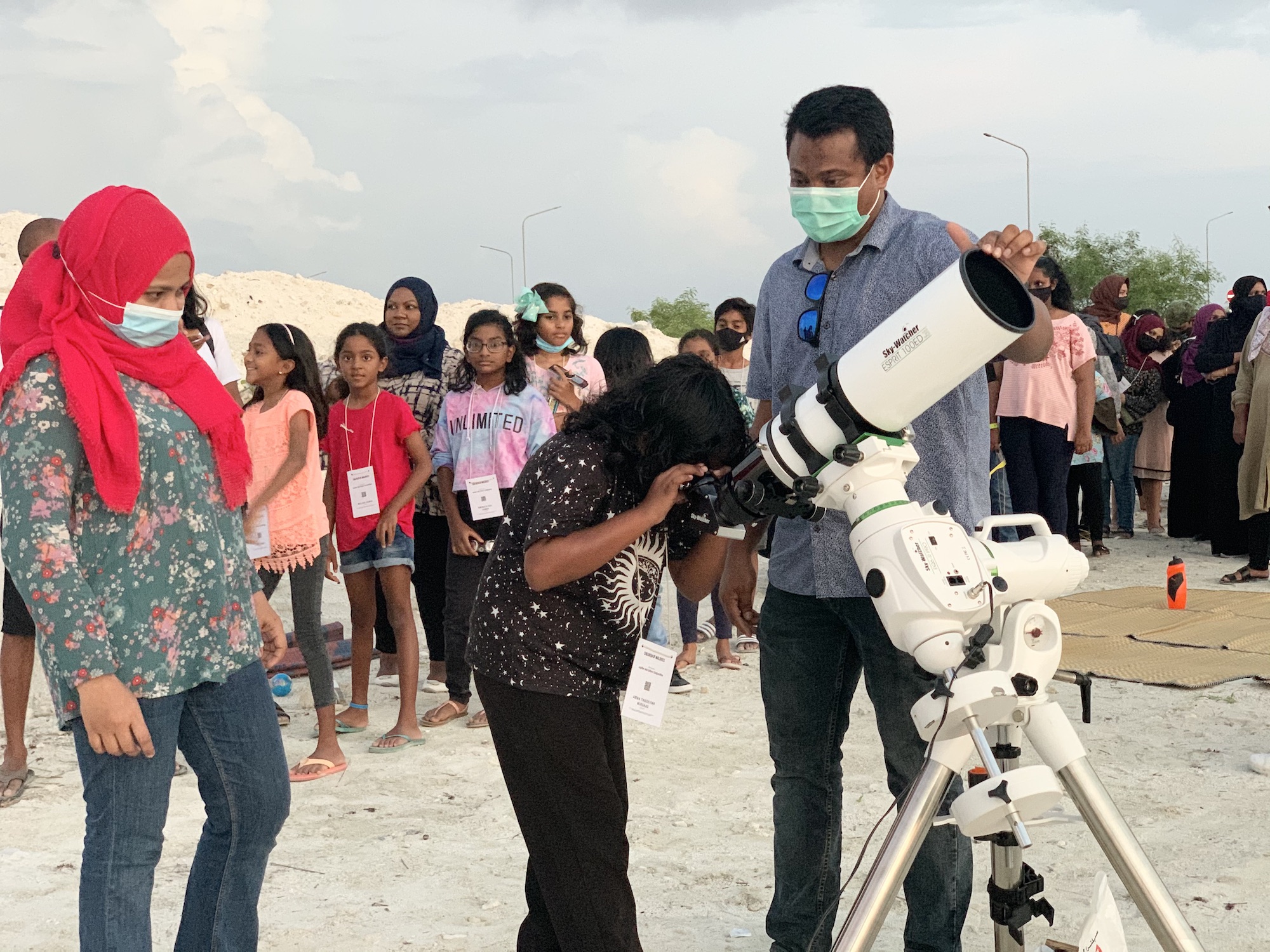  Children of Maldives Athirimathin Jupiter and Saturn Conjunction