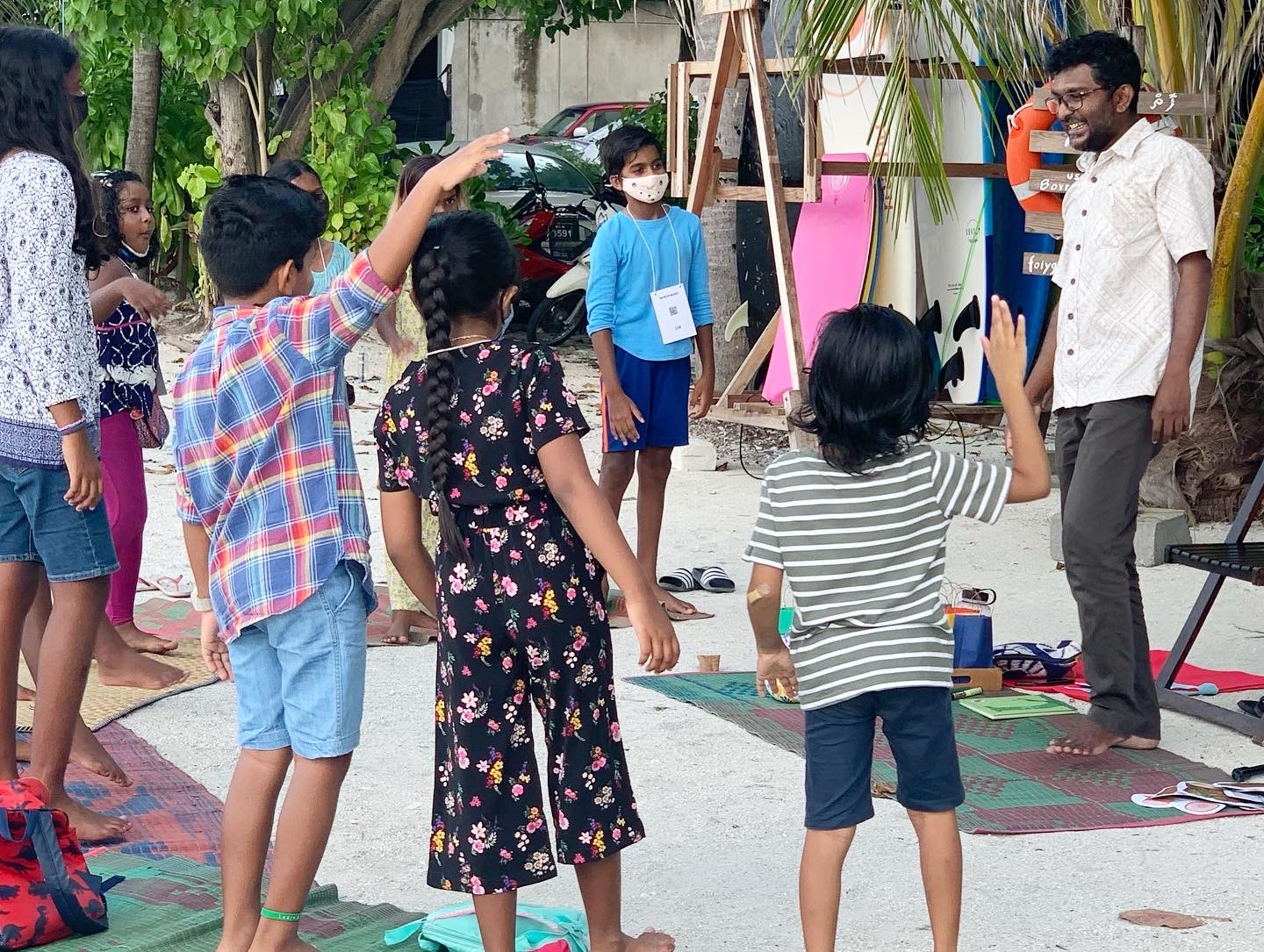  Children of Maldives {p.series}} Once There Was A Tree …