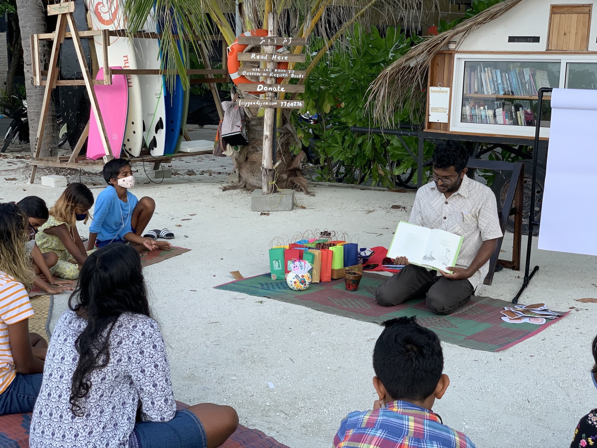  Children of Maldives Holhuashin Once There Was A Tree …