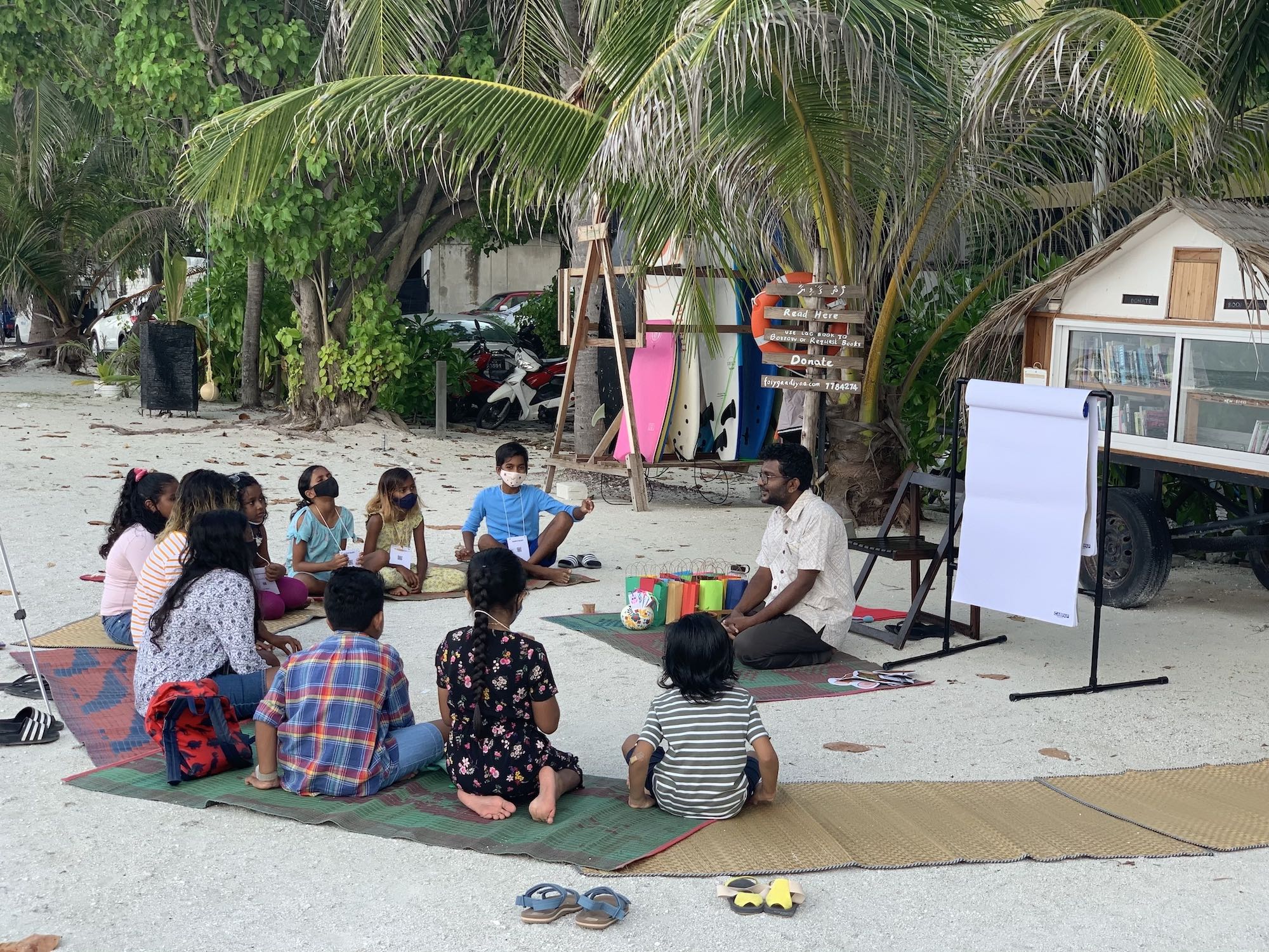  Children of Maldives Holhuashin Once There Was A Tree …