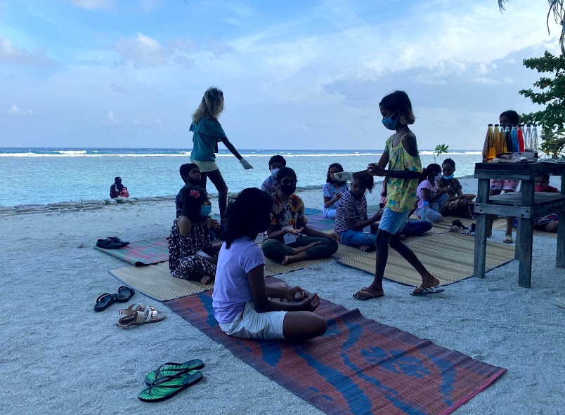  Children of Maldives Athirimathin {p.name}}