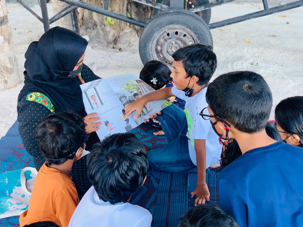  Children of Maldives Holhuashin Ravi's Roar